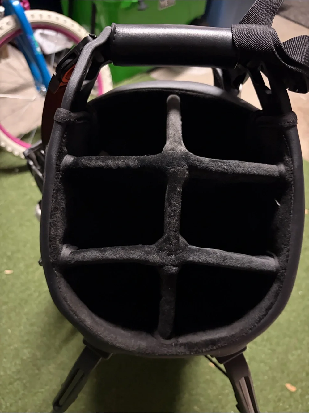 Vessel Golf Titos, Orange & Black Golf Stand Bag - Picture 4 of 8